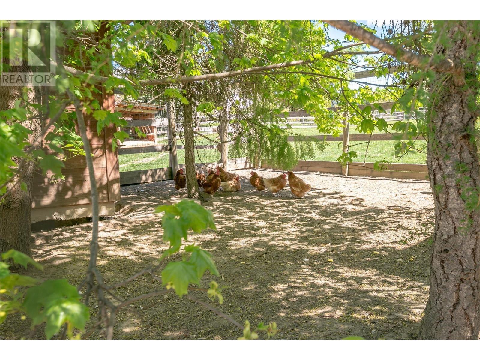 2190 30 Street Northeast, Salmon Arm