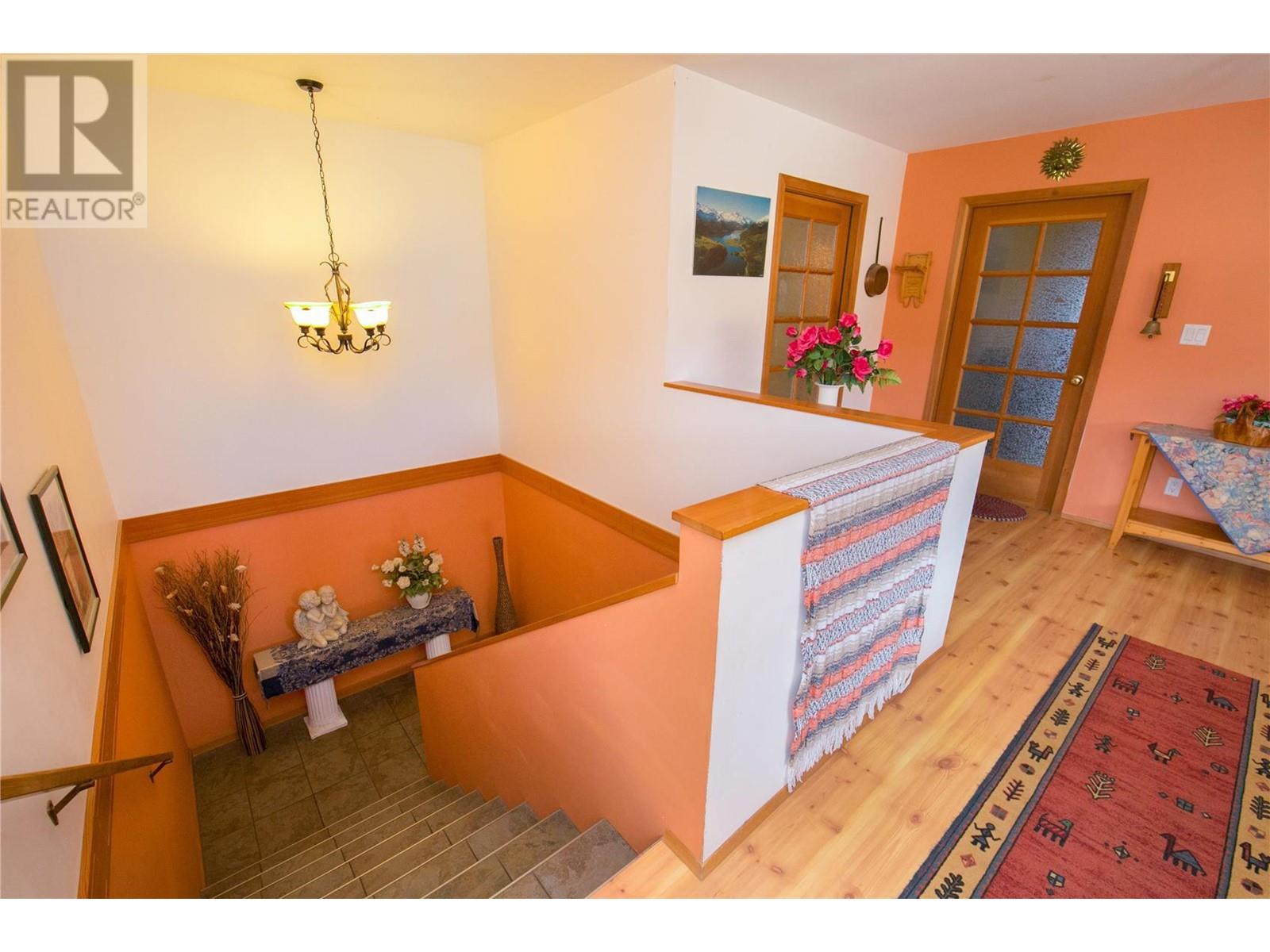 2190 30 Street Northeast, Salmon Arm