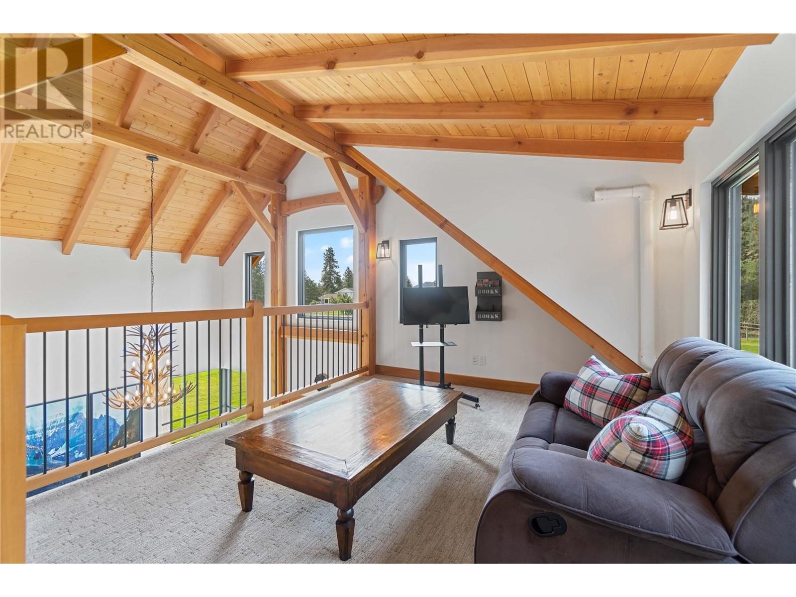 6400 Keyes Avenue, Peachland