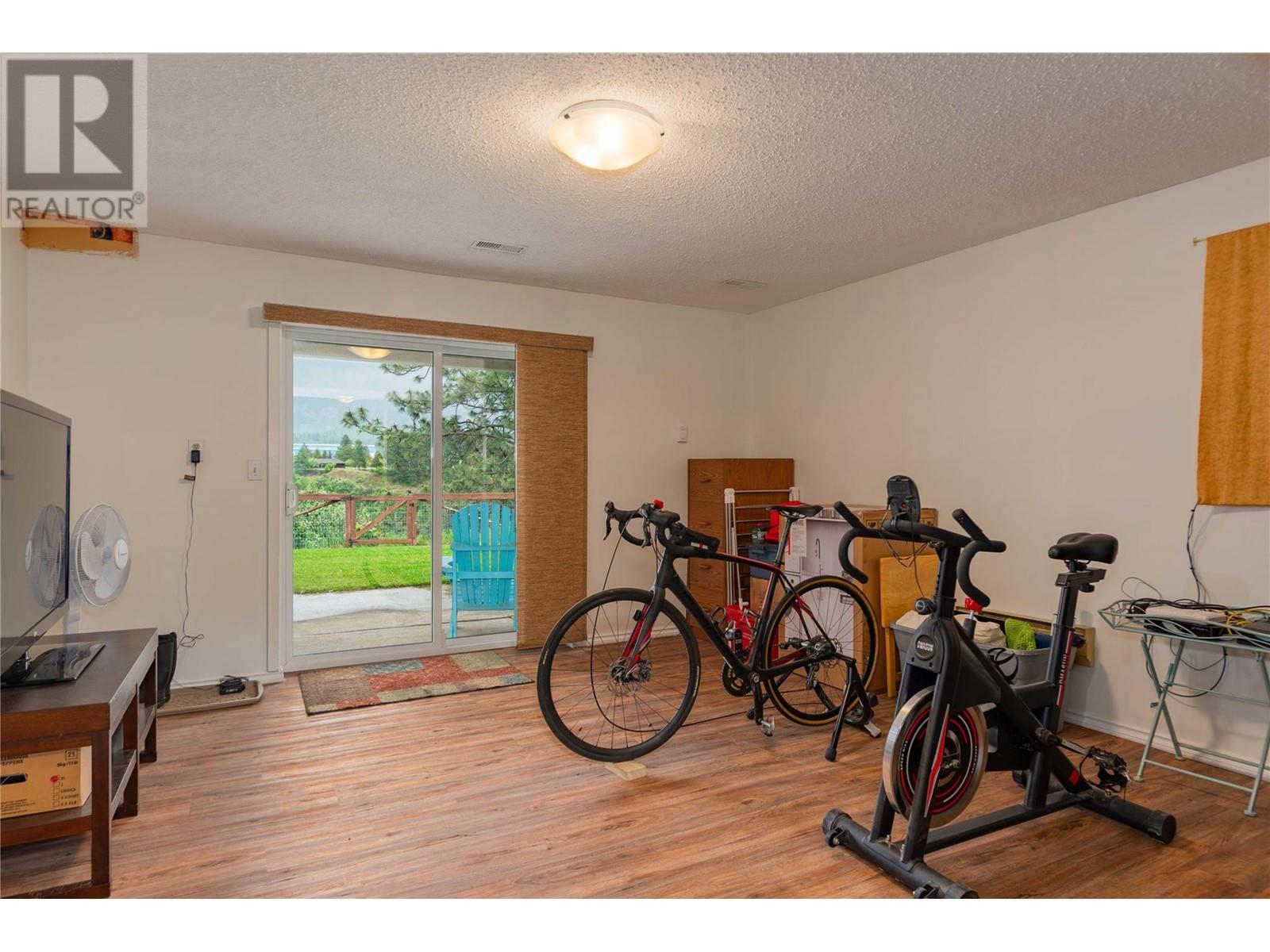 1923 Riverside Crescent, Castlegar