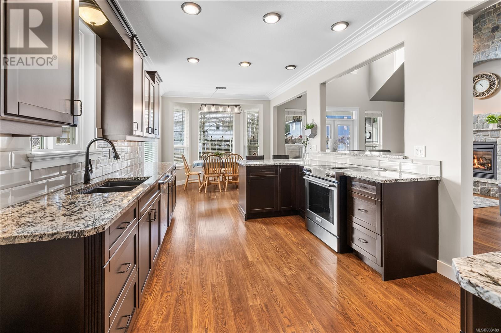 275 Dahl Rd, Campbell River real estate listing 988489