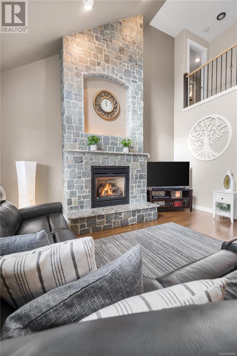 275 Dahl Rd, Campbell River real estate listing 988489