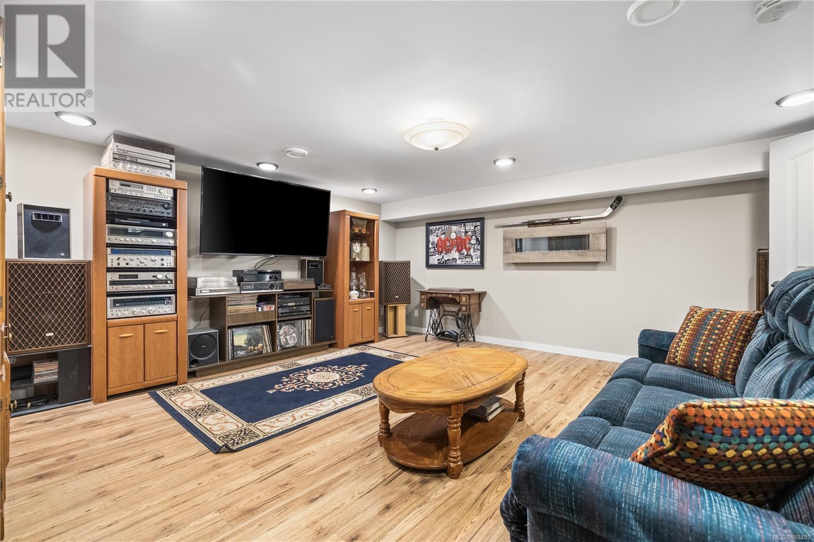 275 Dahl Rd, Campbell River real estate listing 988489