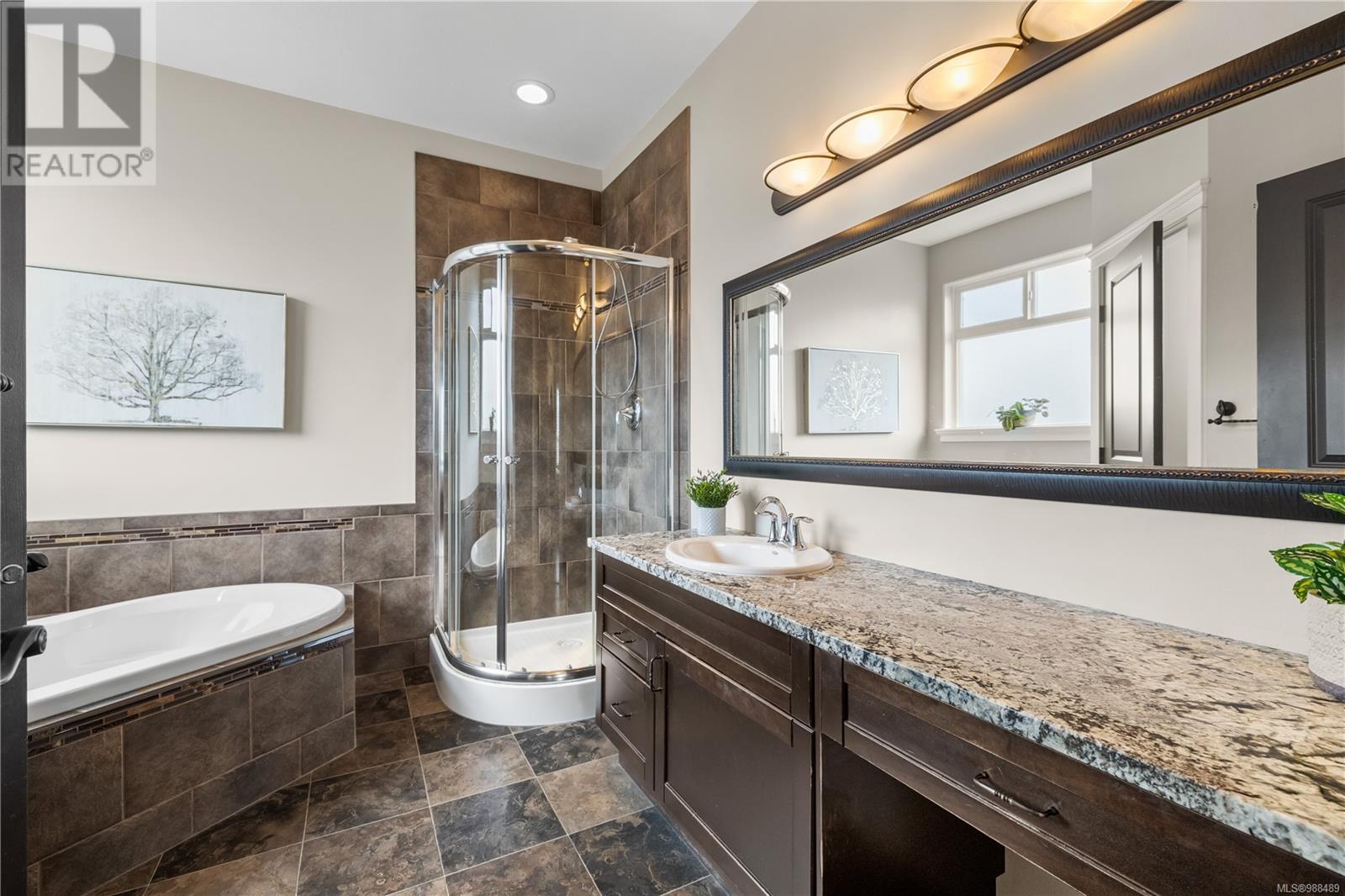 275 Dahl Rd, Campbell River real estate listing 988489