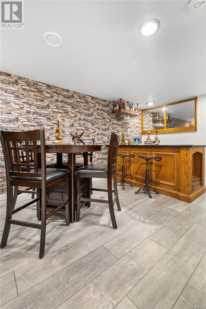275 Dahl Rd, Campbell River real estate listing 988489