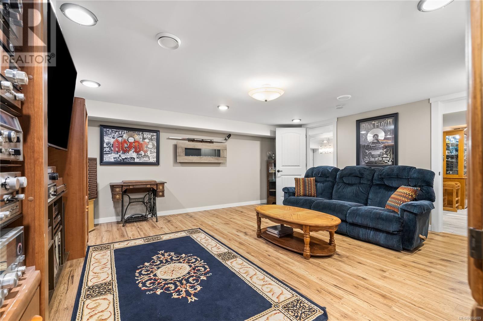 275 Dahl Rd, Campbell River real estate listing 988489