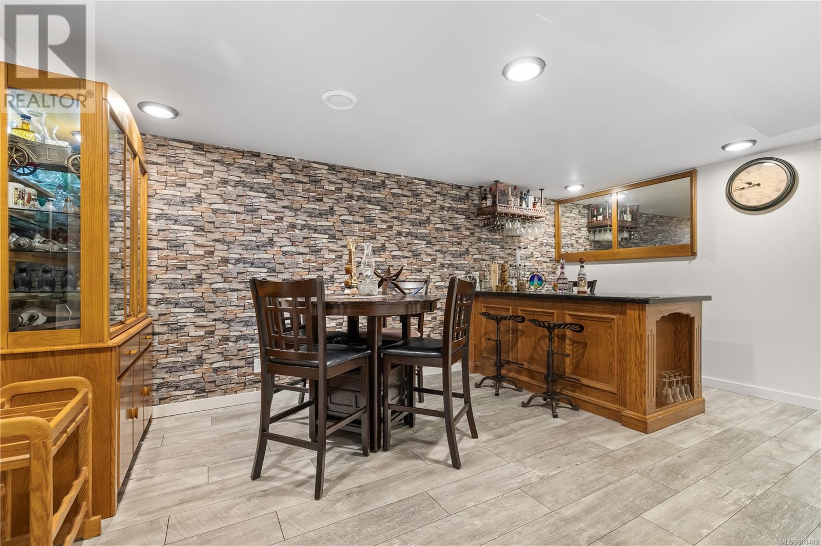 275 Dahl Rd, Campbell River real estate listing 988489