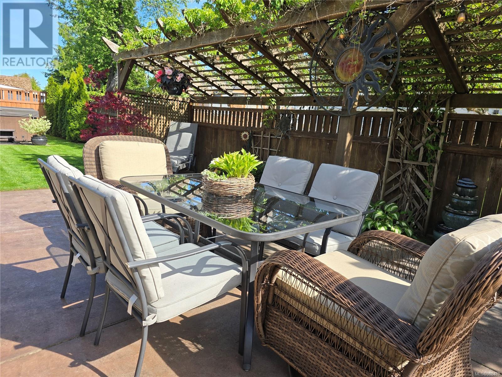 275 Dahl Rd, Campbell River real estate listing 988489