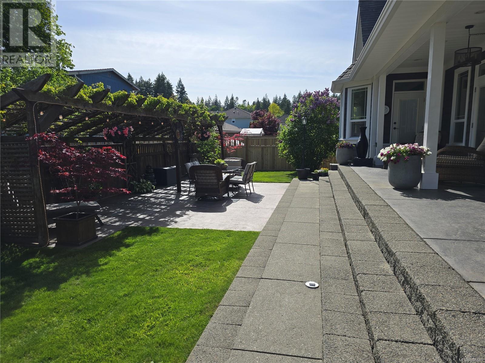 275 Dahl Rd, Campbell River real estate listing 988489