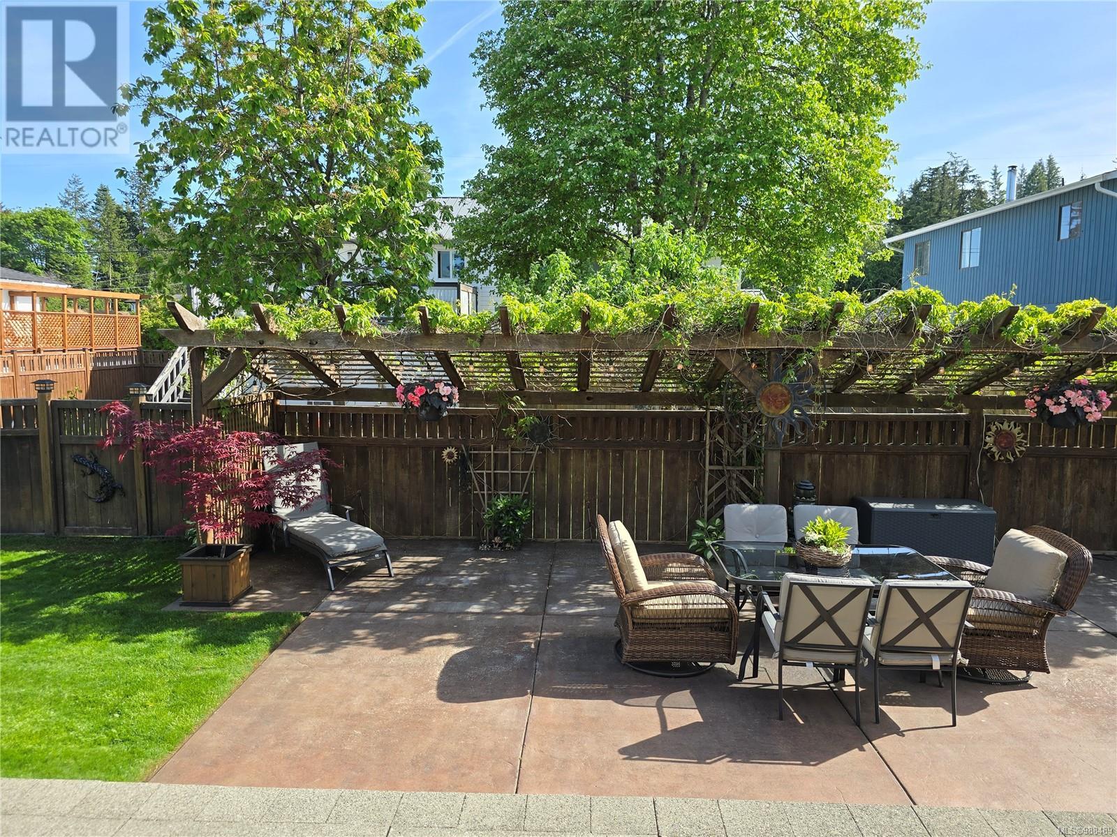 275 Dahl Rd, Campbell River real estate listing 988489