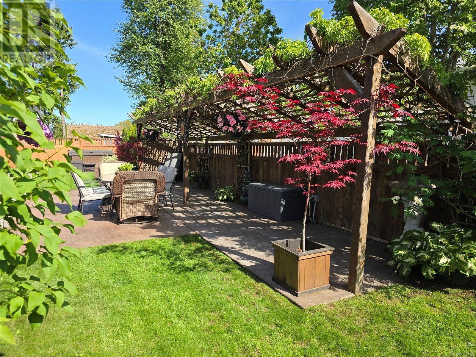 275 Dahl Rd, Campbell River real estate listing 988489