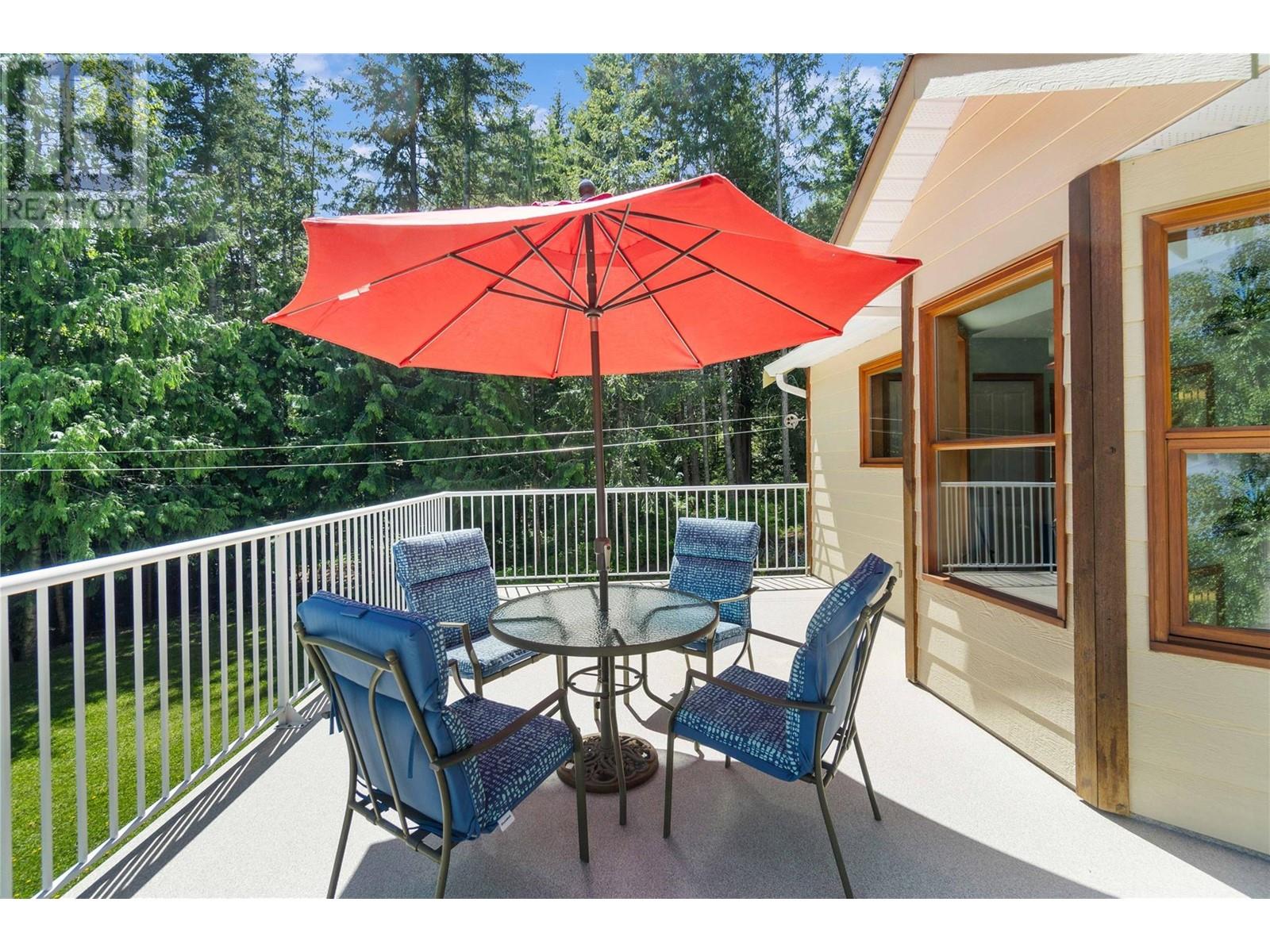  250 60 Street Northwest, Salmon Arm