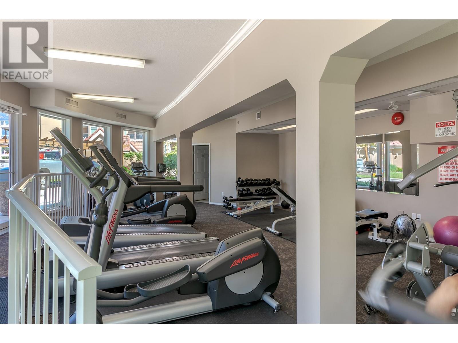 535 1088 Sunset Drive, Kelowna