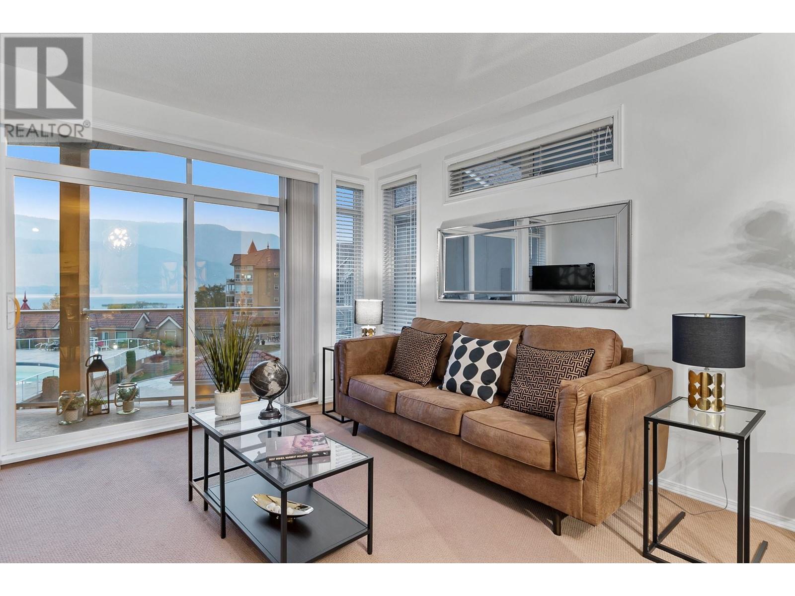 535 1088 Sunset Drive, Kelowna