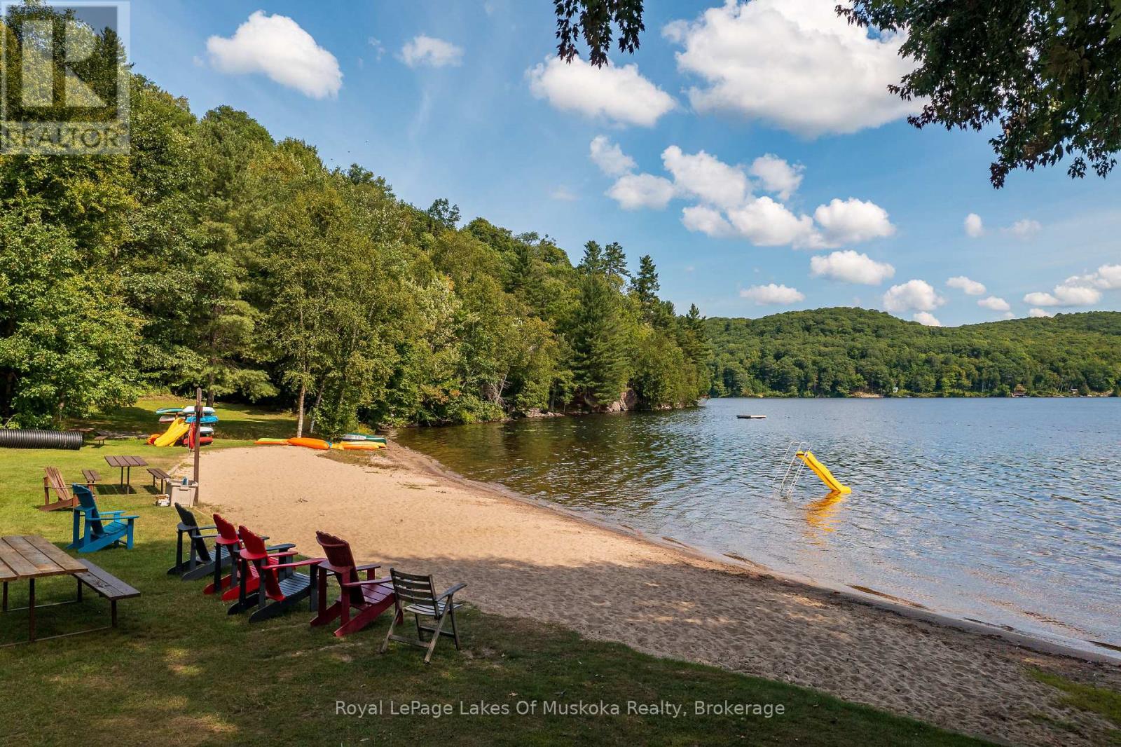 Photo 33 of 32 Maple Leaf Drive, Huntsville ON