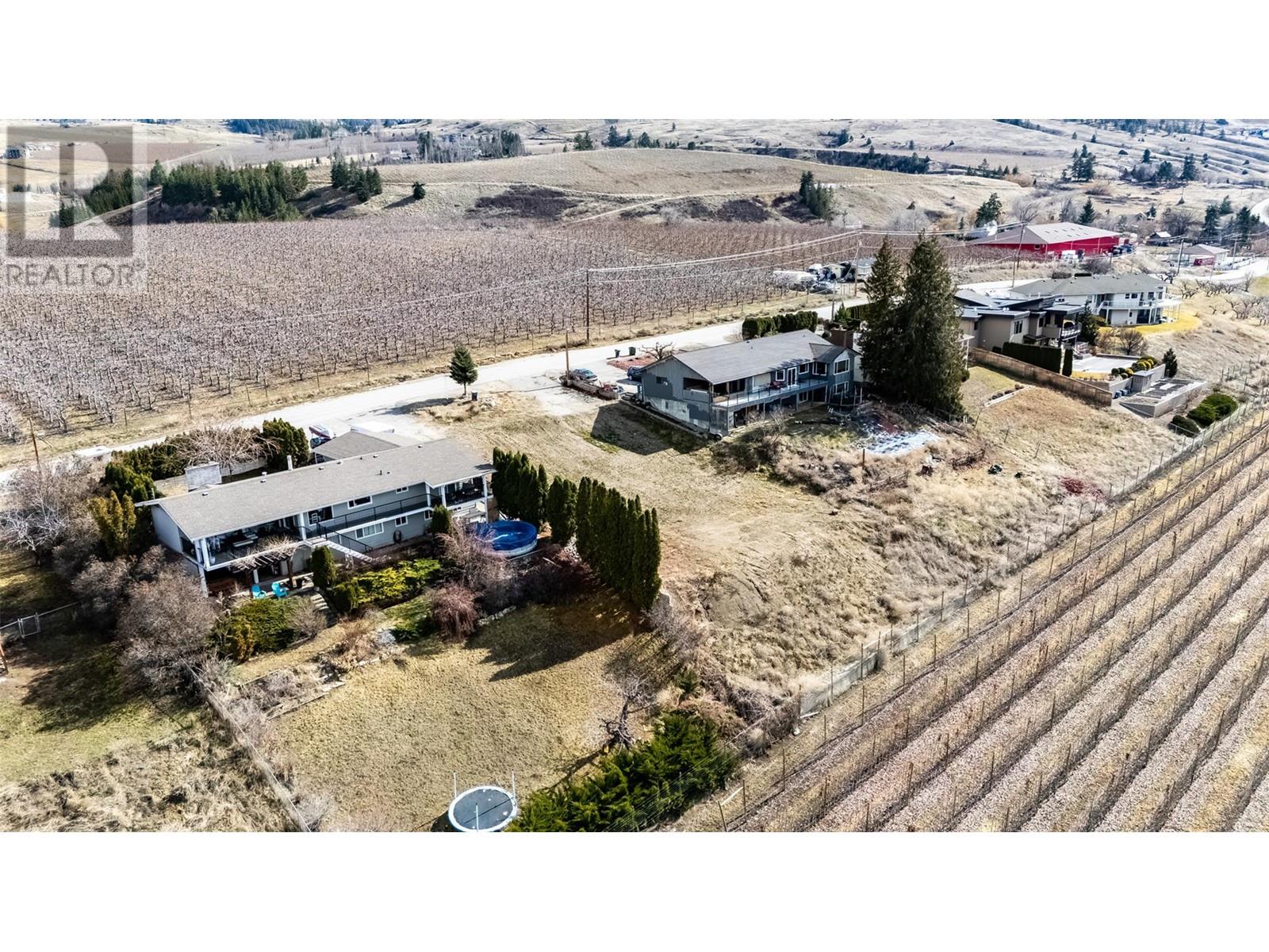 Photo 9 of 424 Gibson Road, Kelowna BC