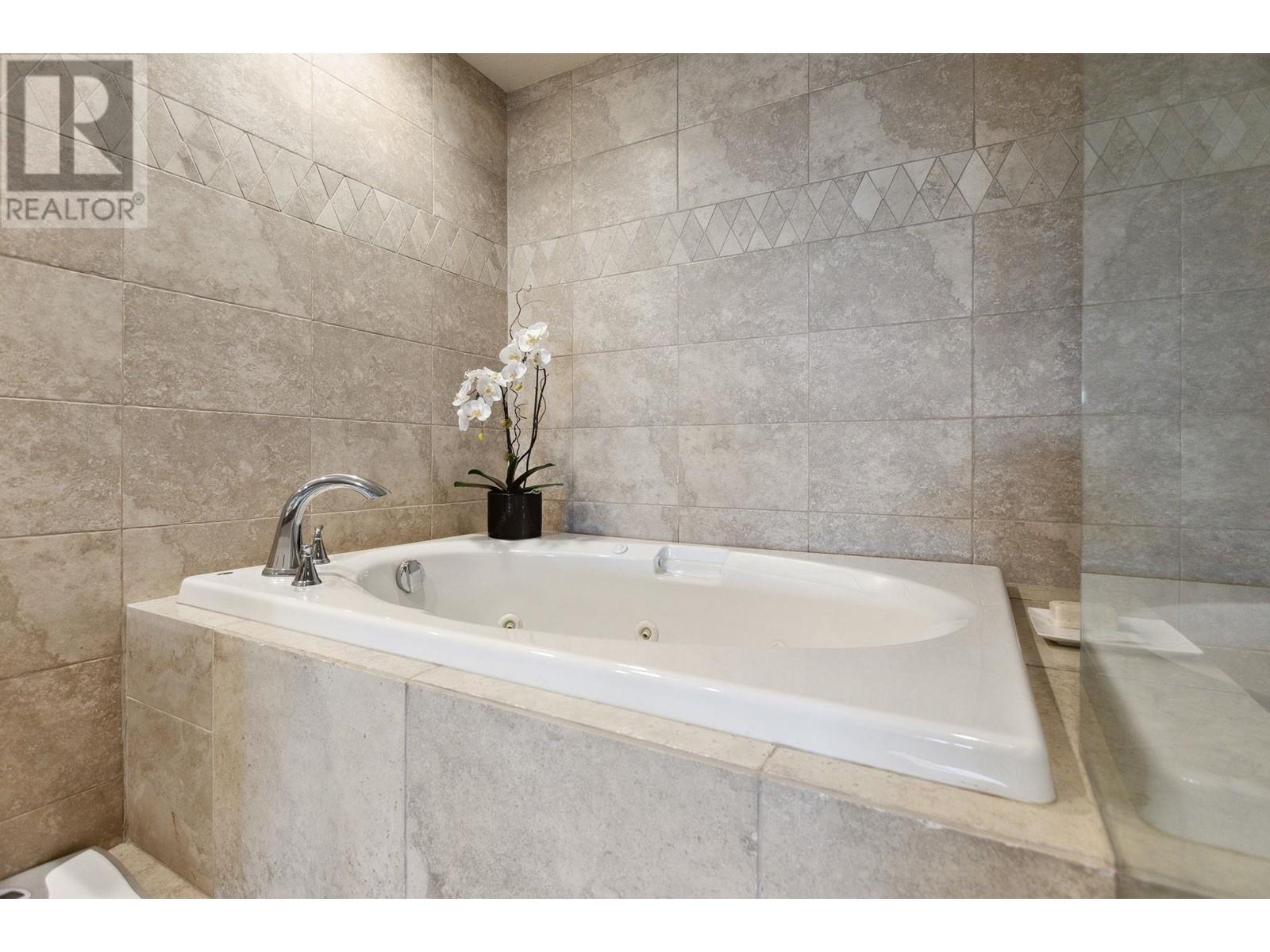 5307 ASPEN DRIVE, West Vancouver real estate listing R2968301