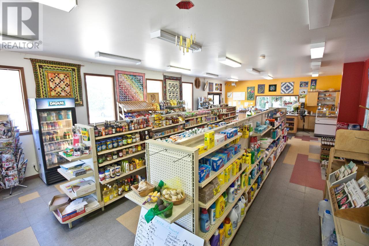 7904 Railway Avenue, Procter