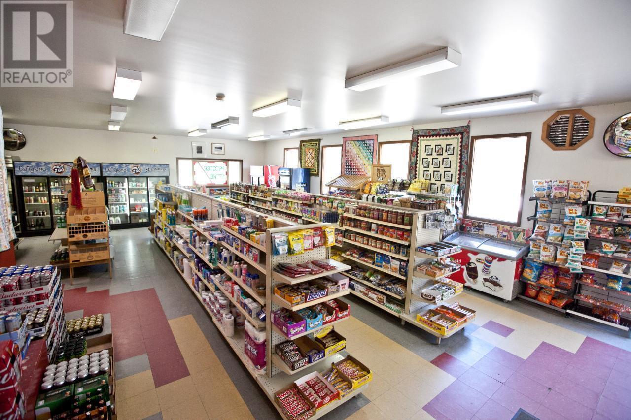 7904 Railway Avenue, Procter