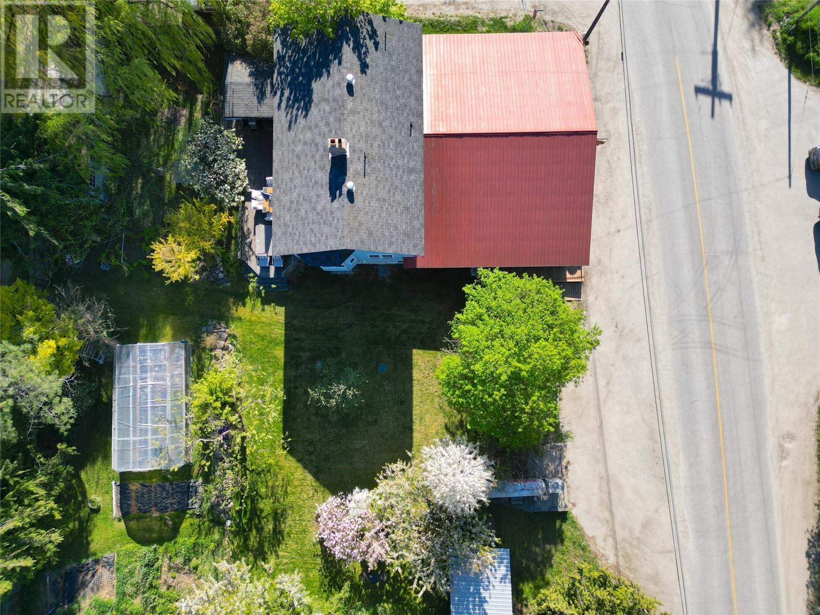 7904 Railway Avenue, Procter