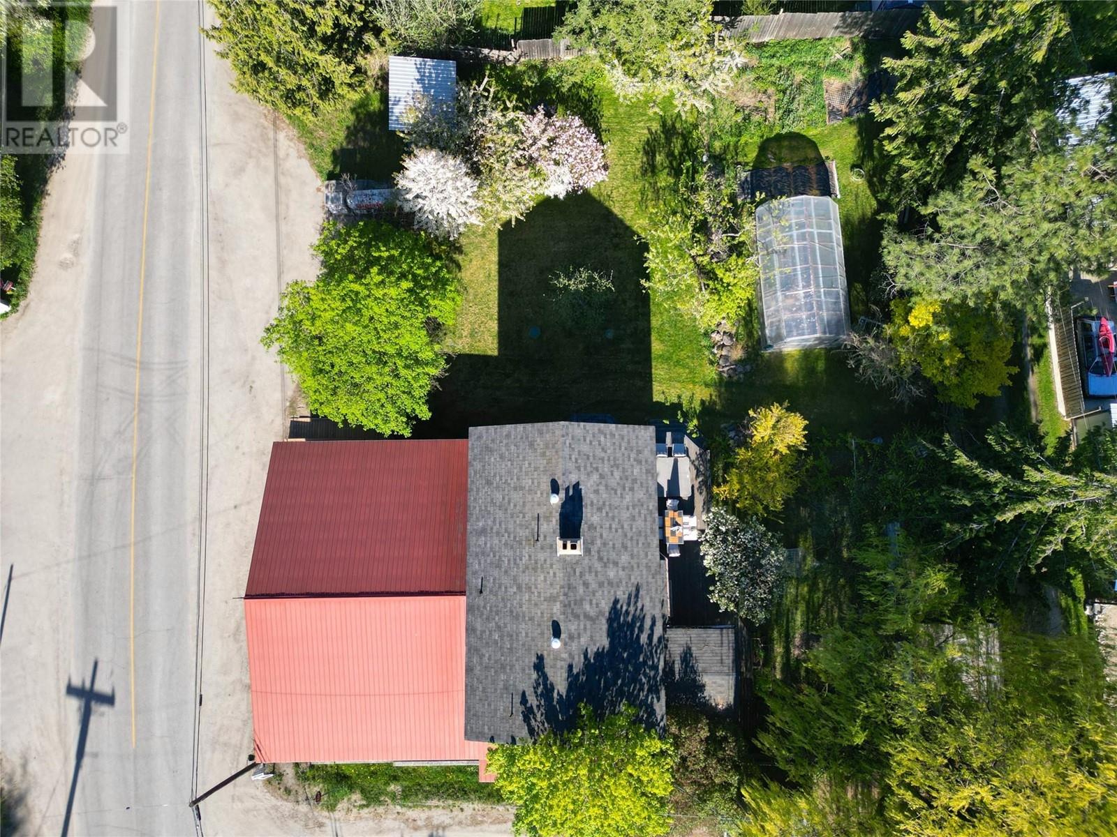 7904 Railway Avenue, Procter