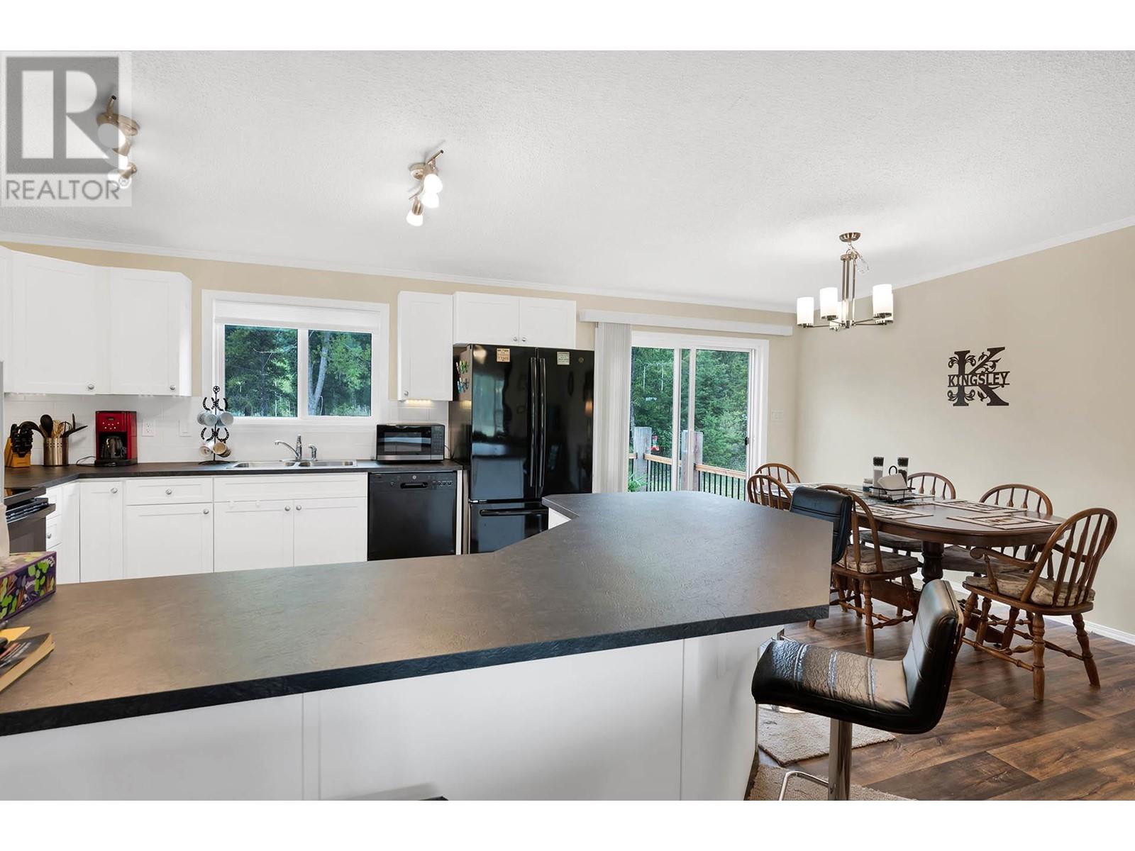 3090 Buffalo Springs Road, Barriere