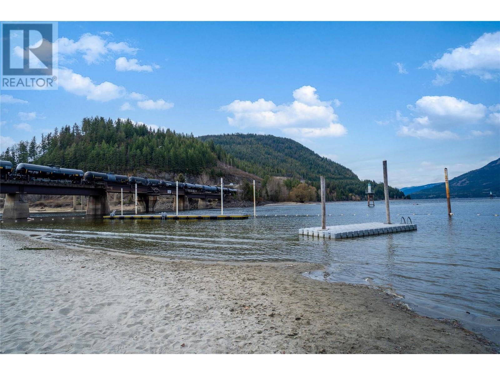  266 Sunset Drive, Sicamous