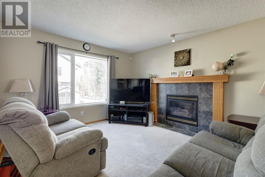 Single Family House for Sale in  Hidden Ranch Circle NW Hidden Valley Calgary 