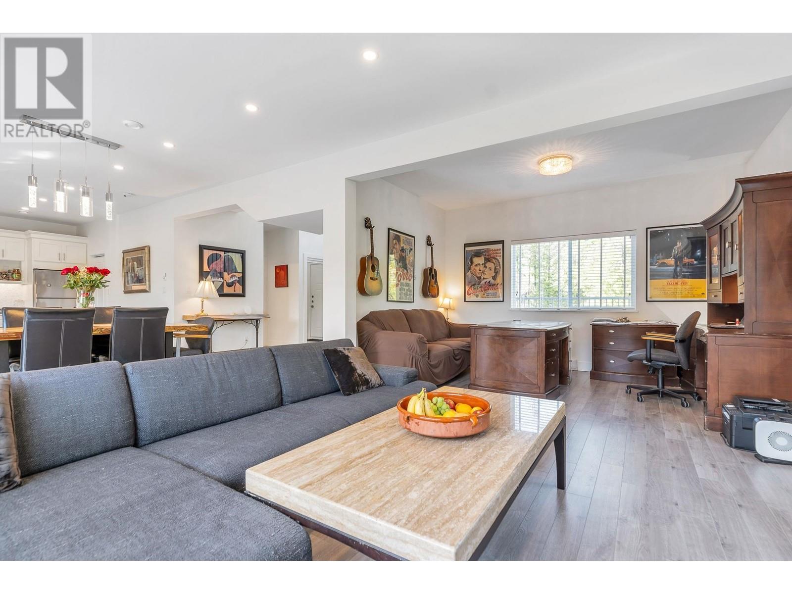 9431 STEPHENS WAY, Halfmoon Bay