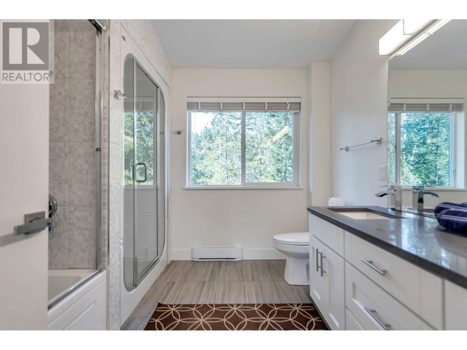 9431 STEPHENS WAY, Halfmoon Bay