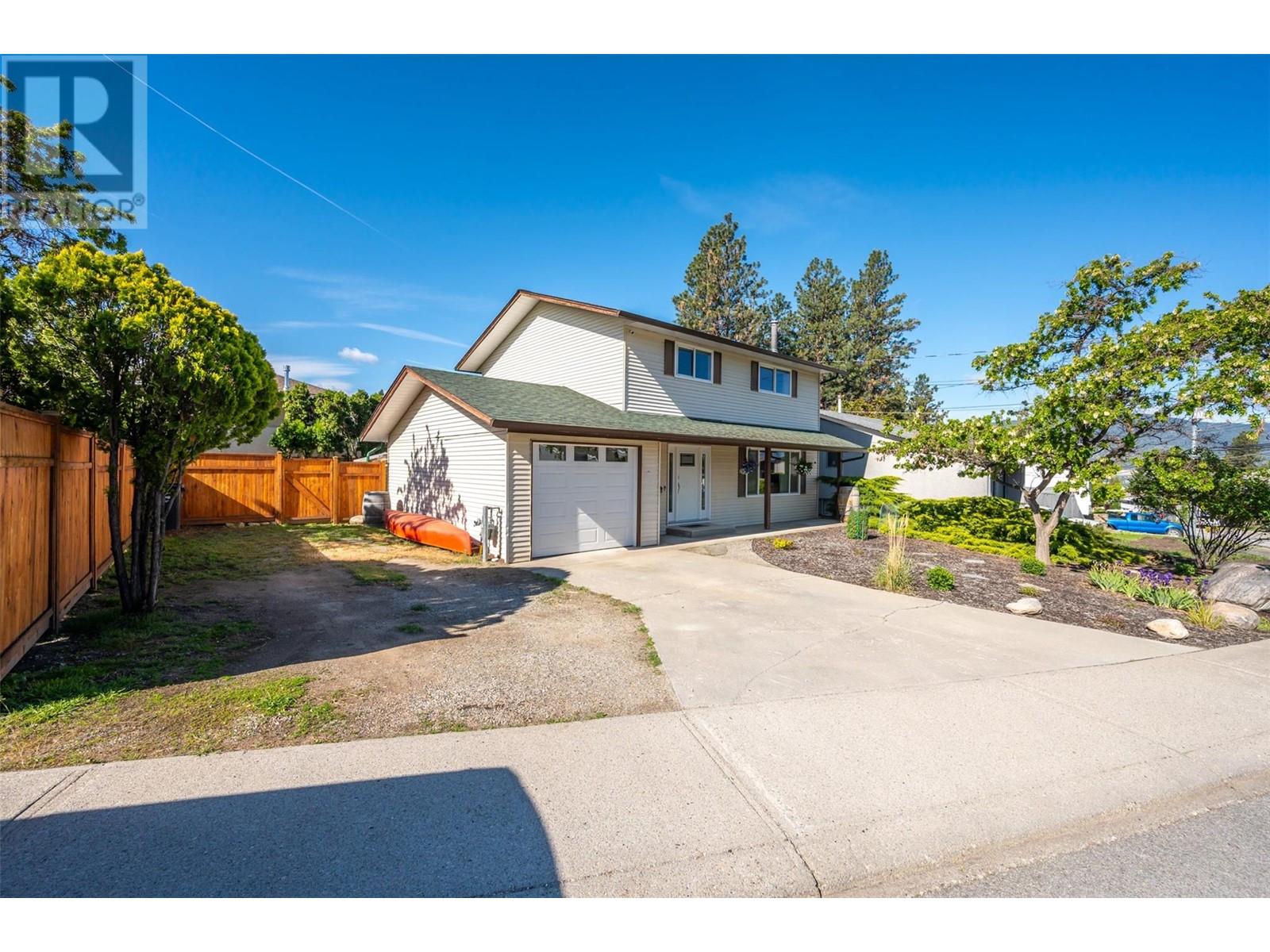 1626 Carmi Avenue, Penticton