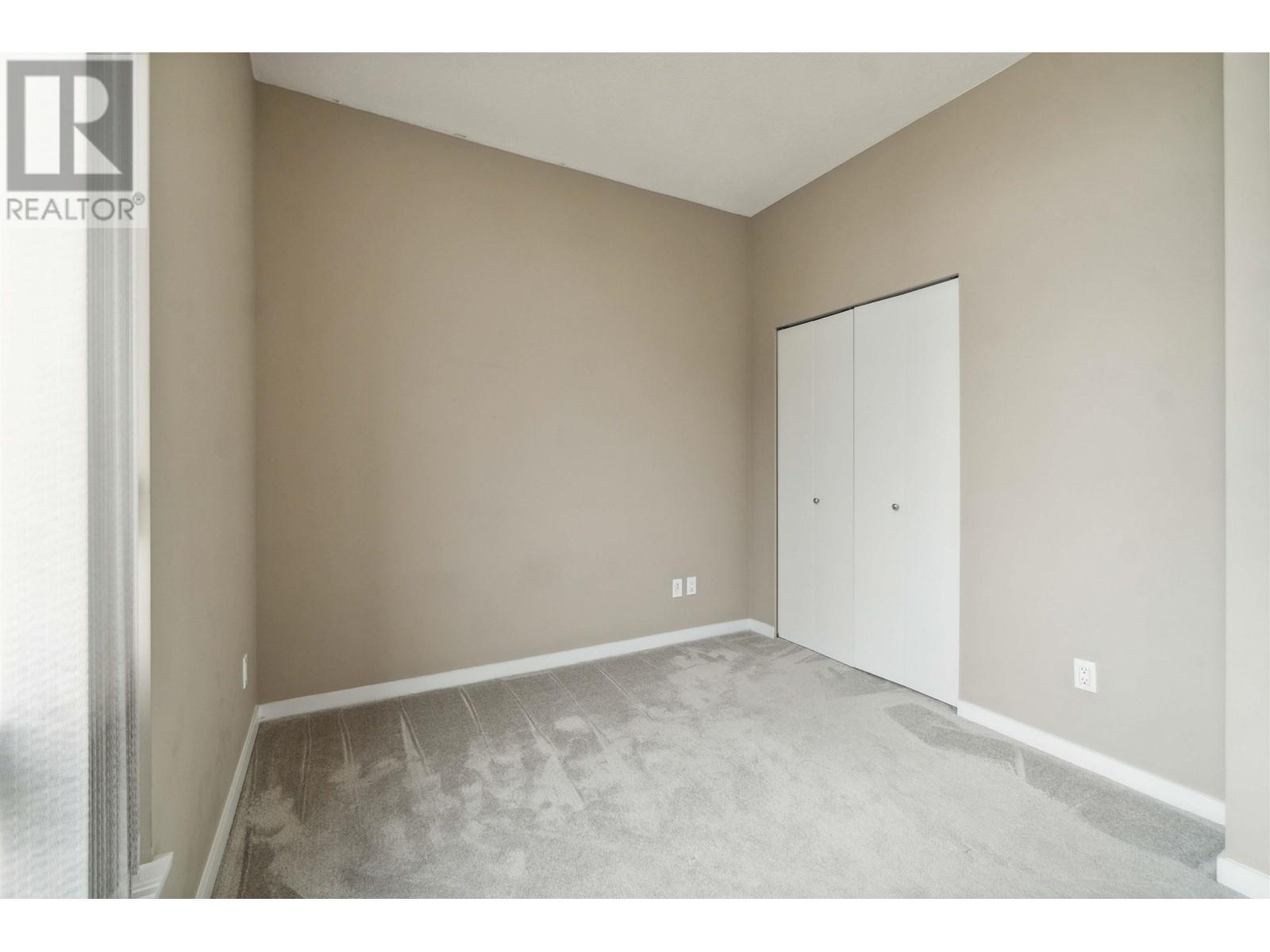 Photo 27 of 1904 39 Sixth Street, New Westminster BC