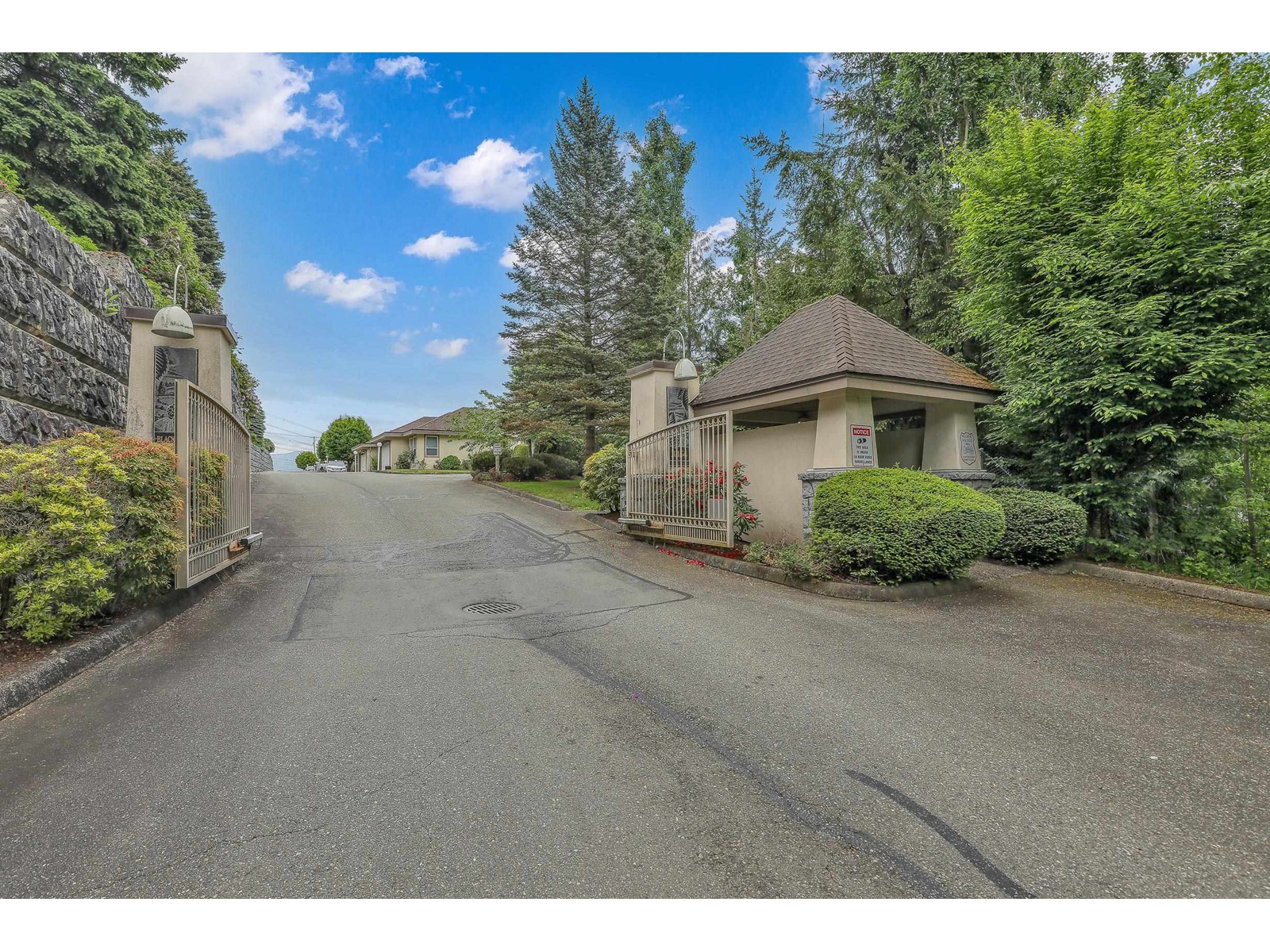 Photo 39 of 17 3354 Horn Street, Abbotsford BC