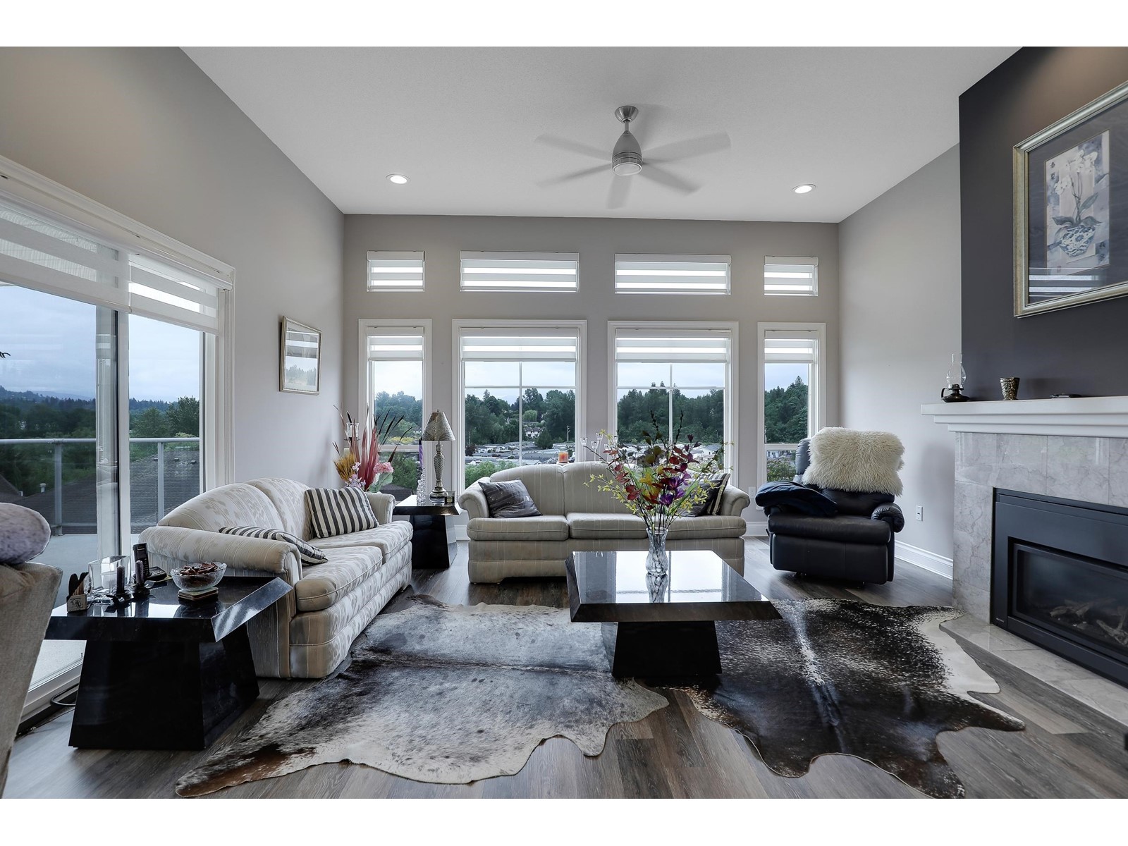 Photo 3 of 17 3354 Horn Street, Abbotsford BC