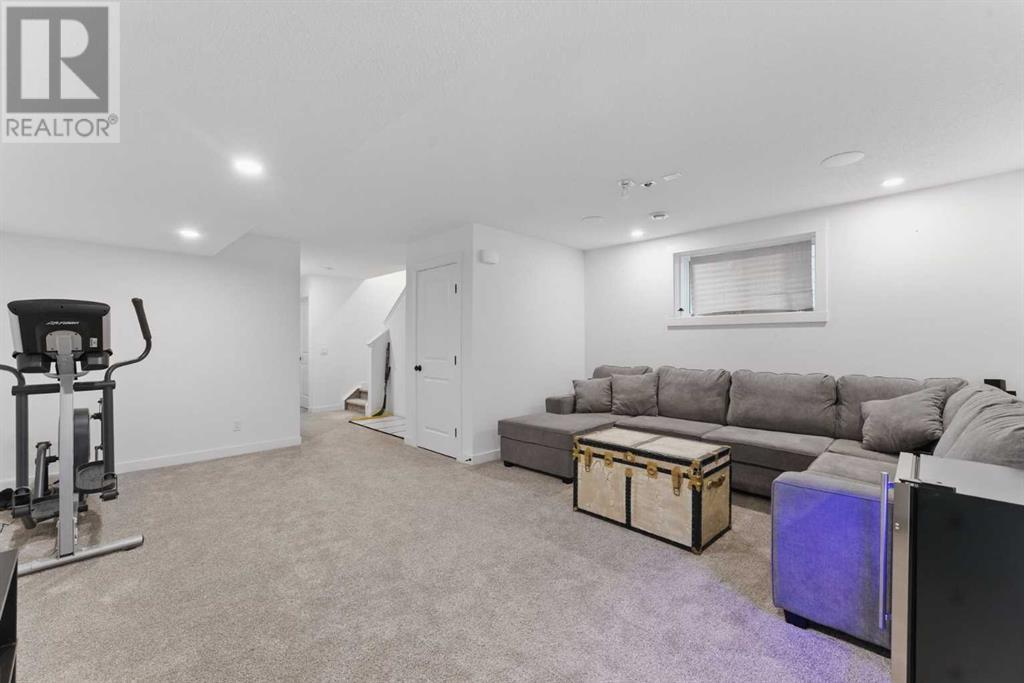 Single Family House for Sale in  Haskayne Drive NW Haskayne Calgary 