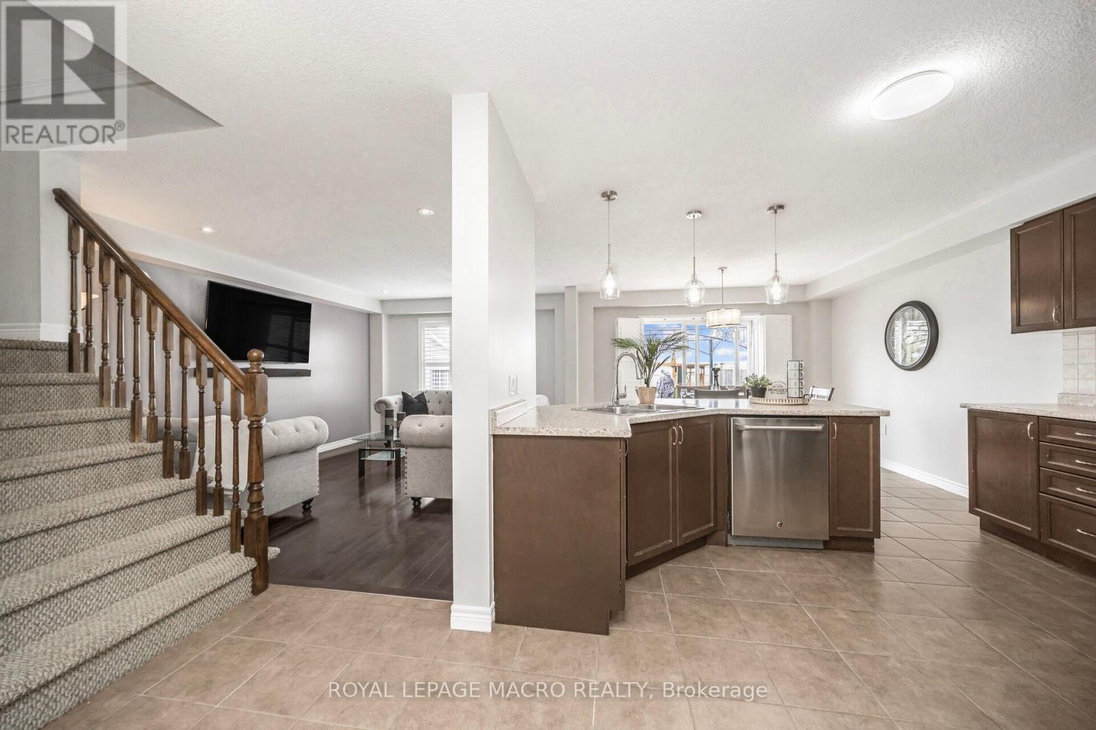 Photo 10 of 115 Pelech Crescent, Hamilton ON