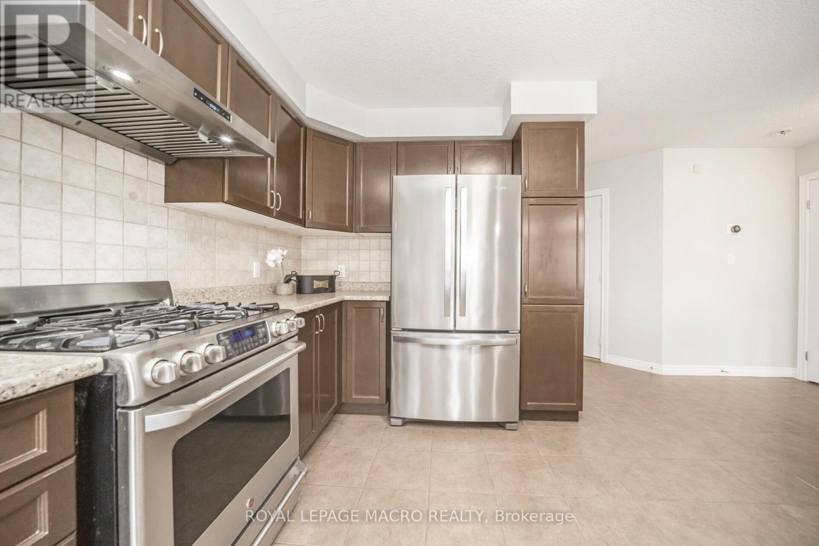 Photo 14 of 115 Pelech Crescent, Hamilton ON