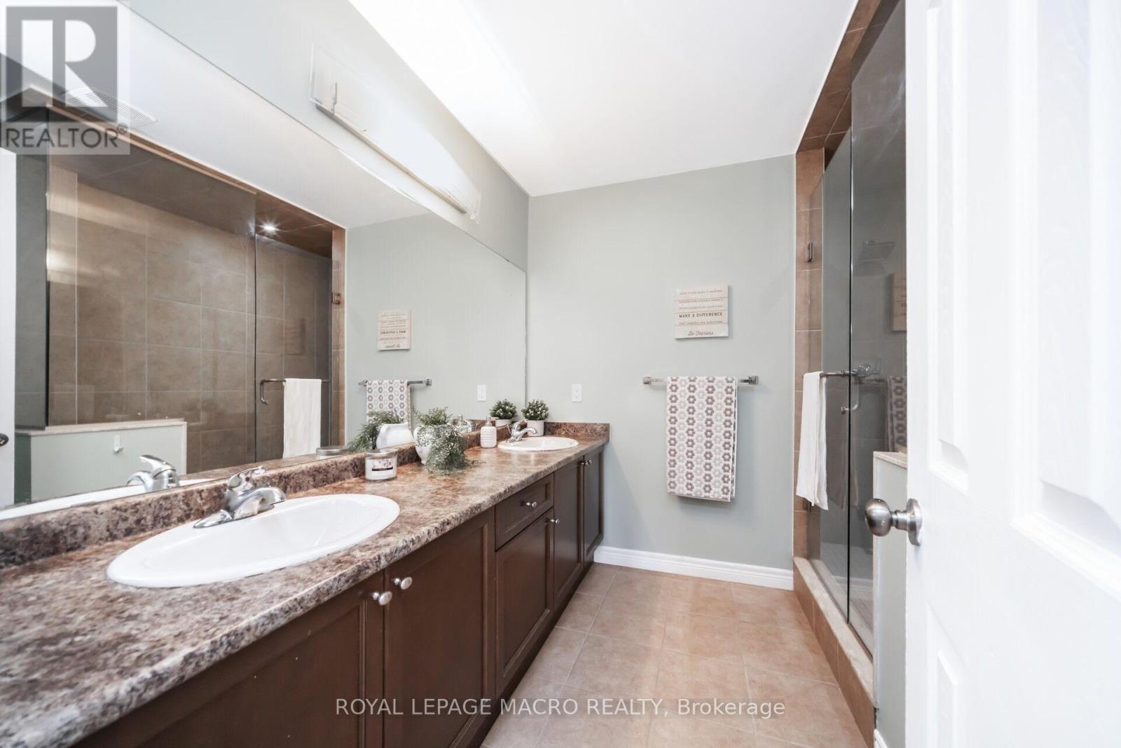 Photo 26 of 115 Pelech Crescent, Hamilton ON