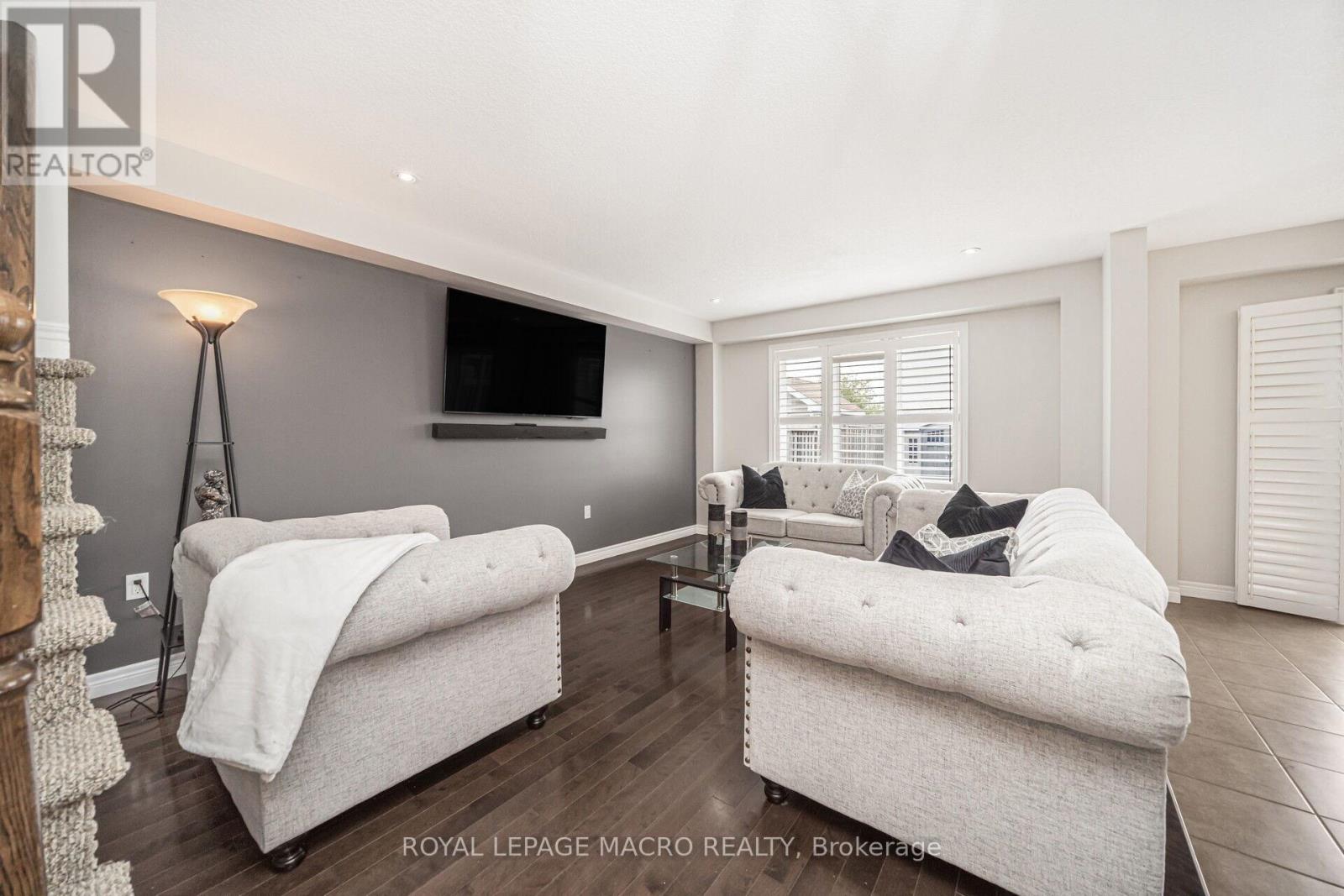 Photo 13 of 115 Pelech Crescent, Hamilton ON