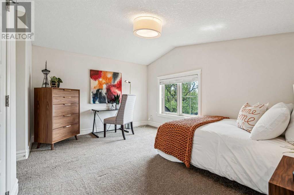 Single Family House for Sale in   Street NW Sunnyside Calgary 