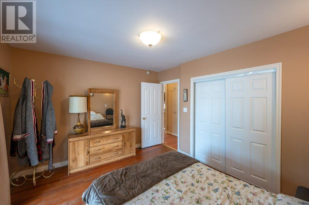  703 Similkameen Avenue, Oliver