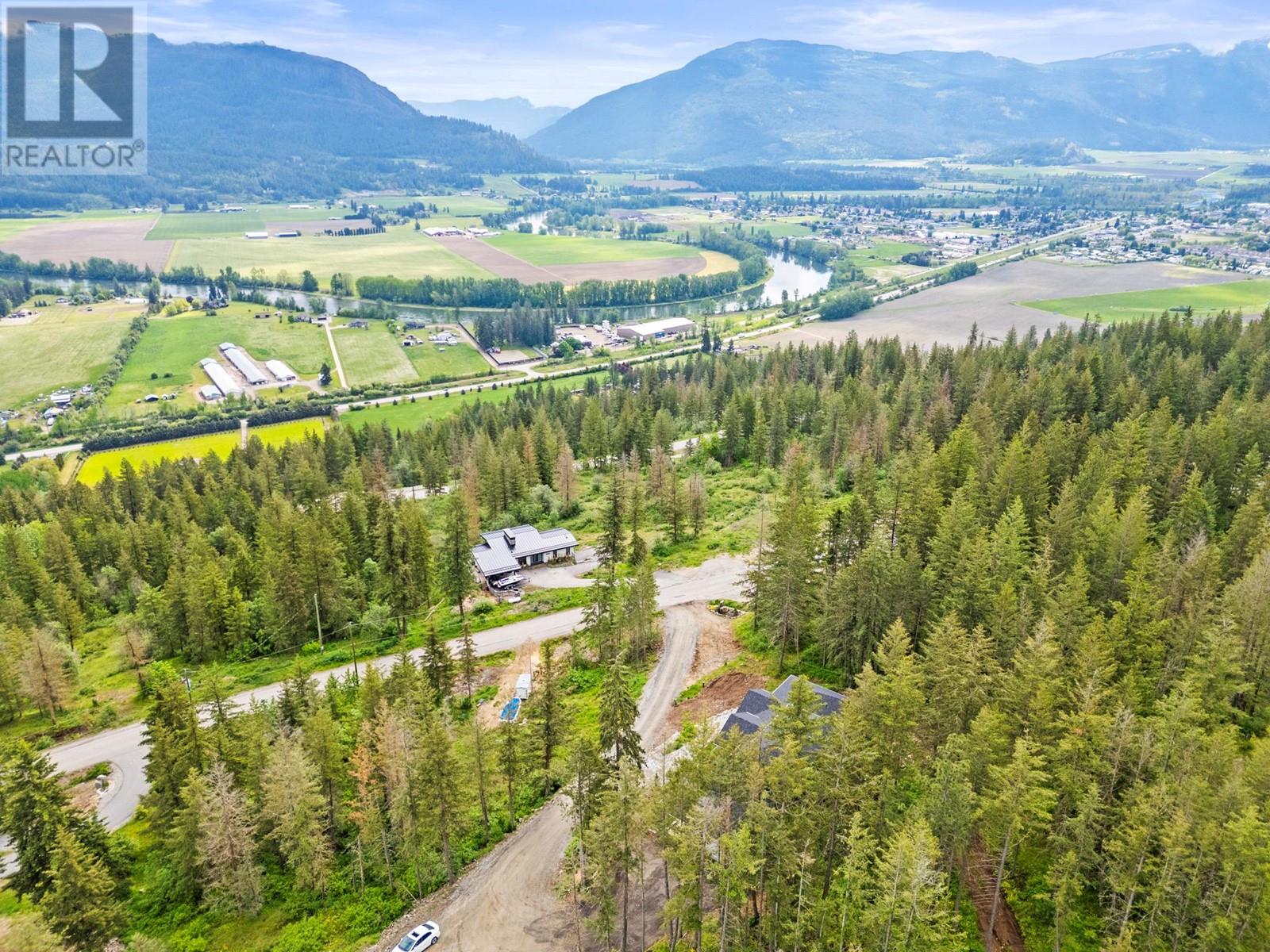 307 Oxbow Place, Enderby