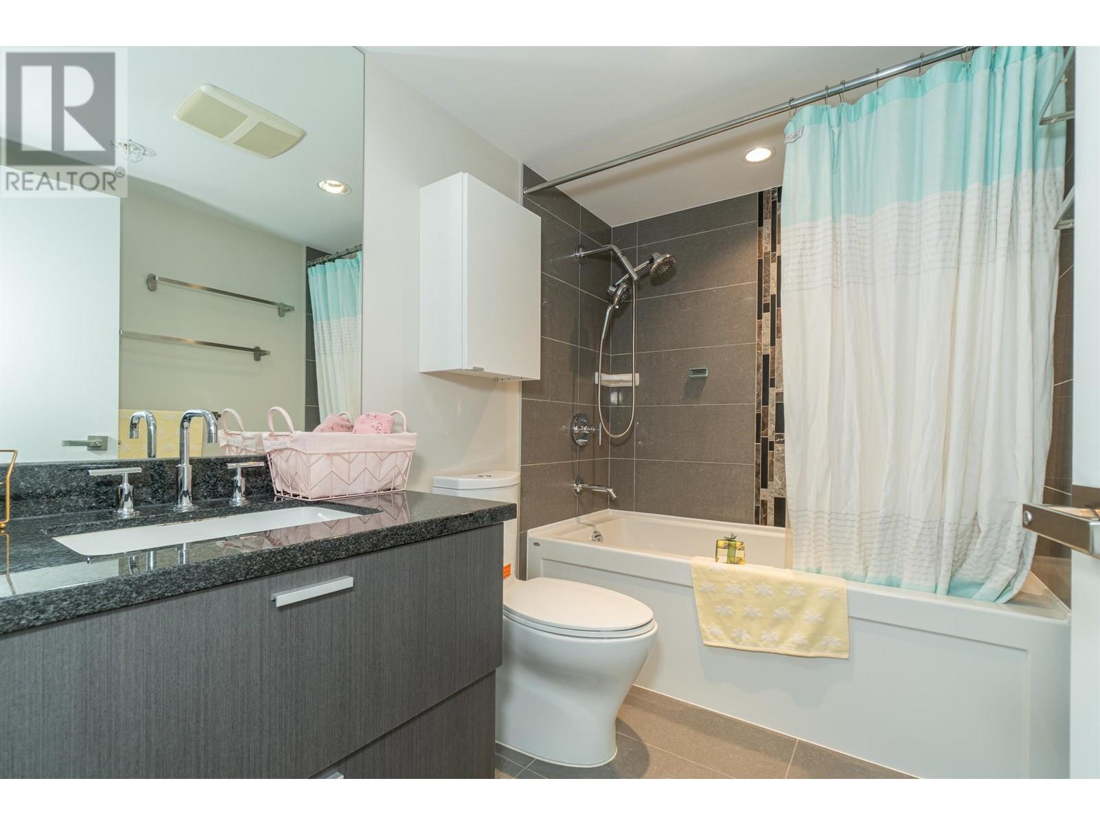 Photo 26 of 1901 2200 Douglas Road, Burnaby BC