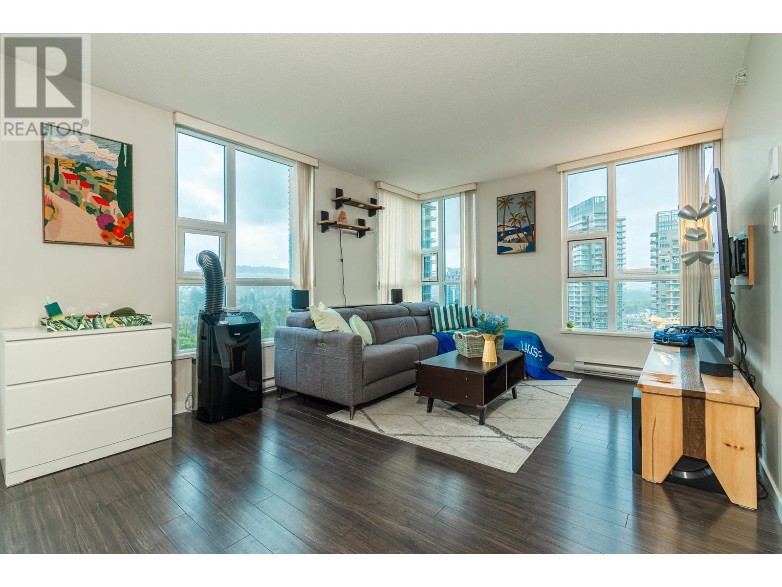 Photo 8 of 1901 2200 Douglas Road, Burnaby BC
