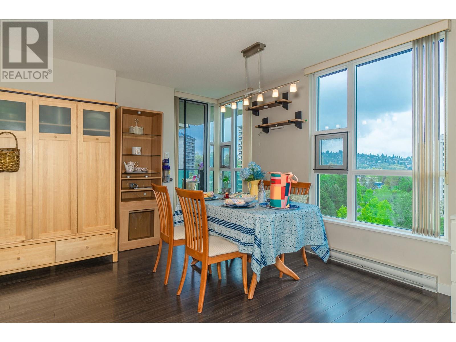 Photo 18 of 1901 2200 Douglas Road, Burnaby BC