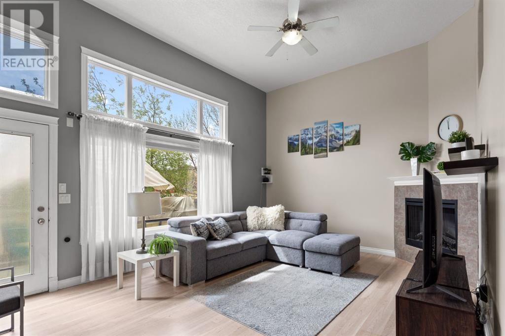 Single Family House 4 Level for Sale in  Dover Mews SE Dover Calgary 
