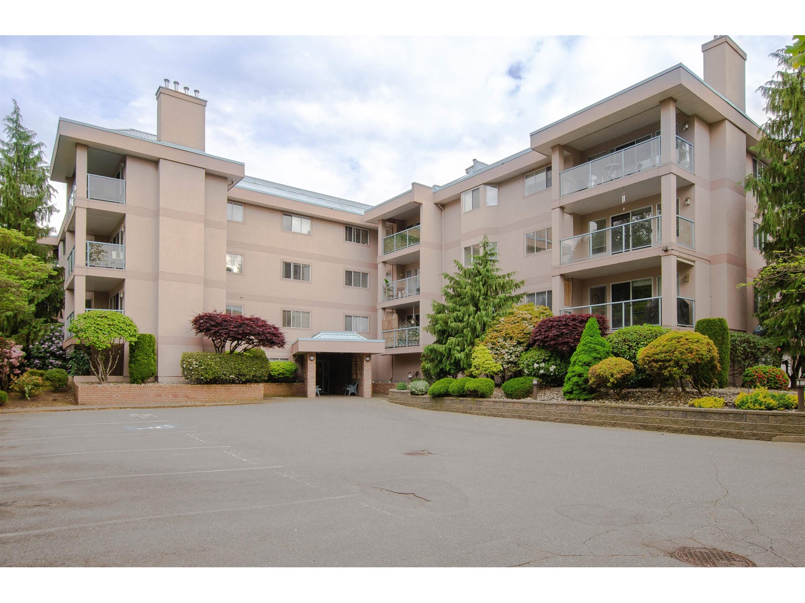 107 33110 GEORGE FERGUSON WAY, Abbotsford