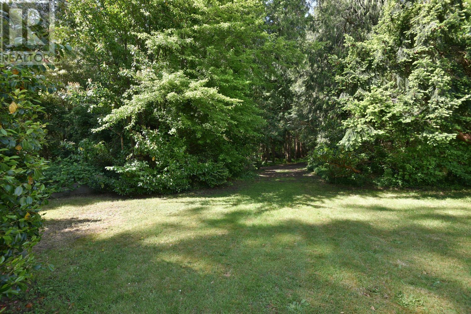 7638 EUREKA AVENUE, Halfmoon Bay