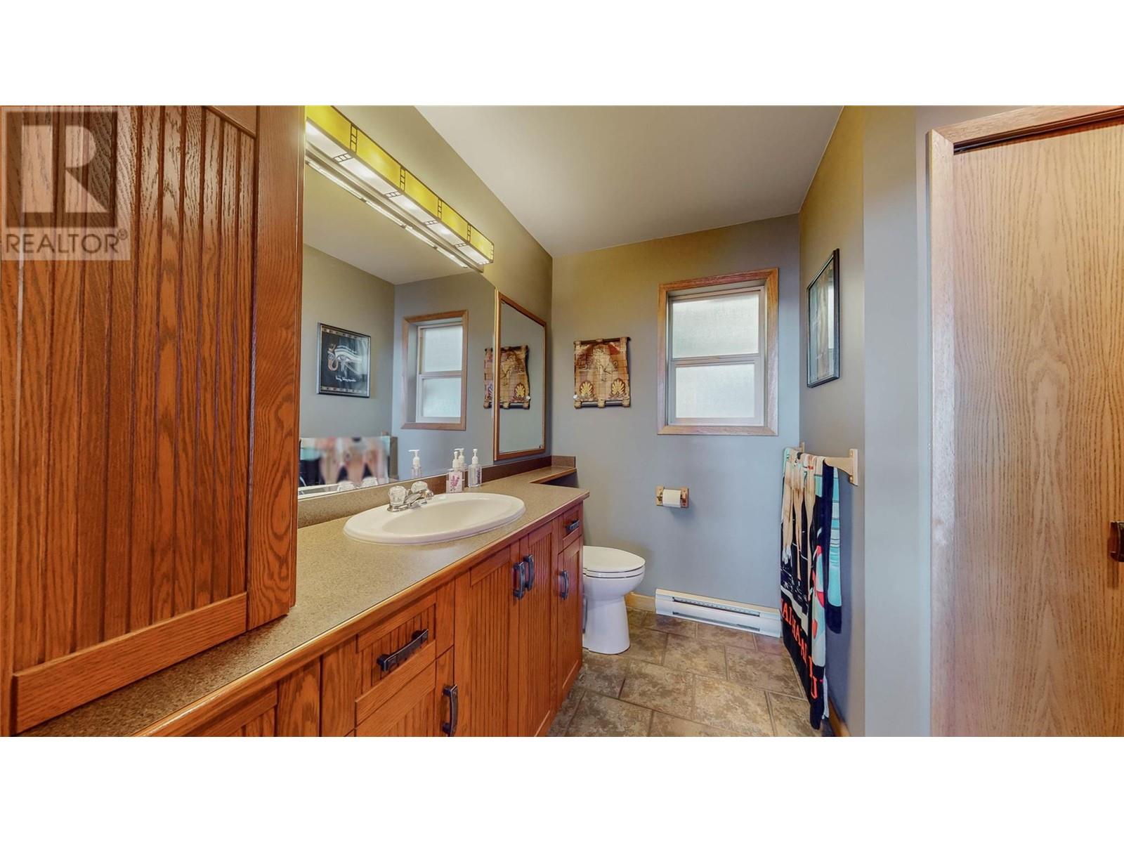  284 LONG JOE Road, Osoyoos