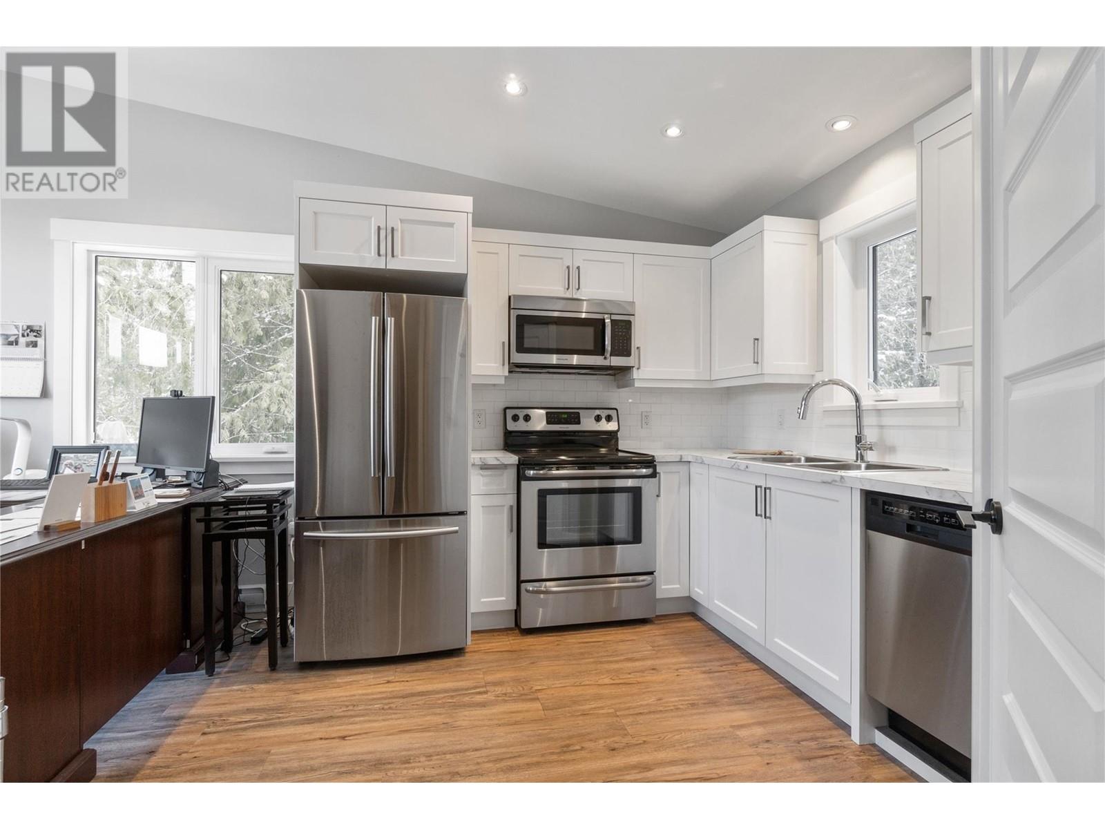 Photo 3 of 4125 Eagle Bay Road, Eagle Bay BC